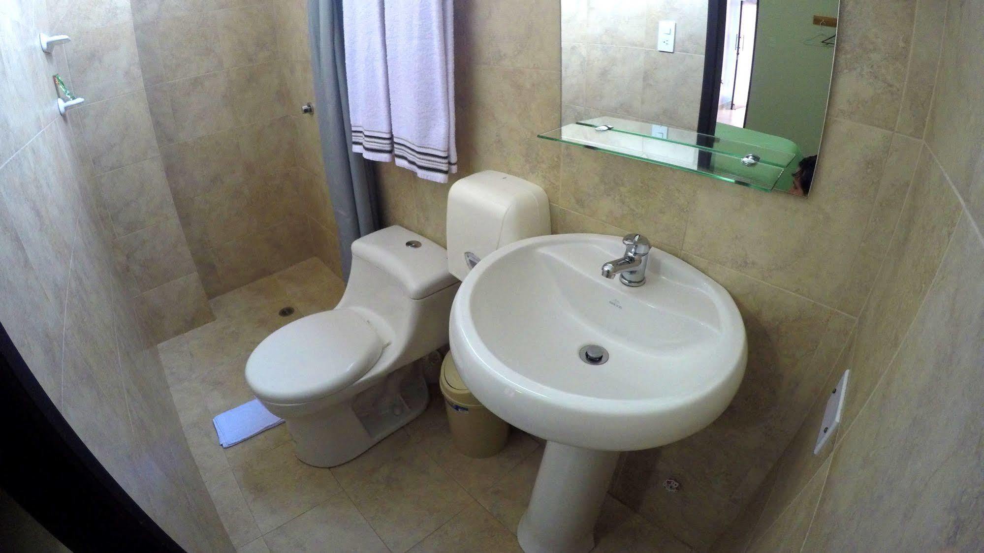 Dc Suites Aeropuerto Guayaquil Kültér fotó